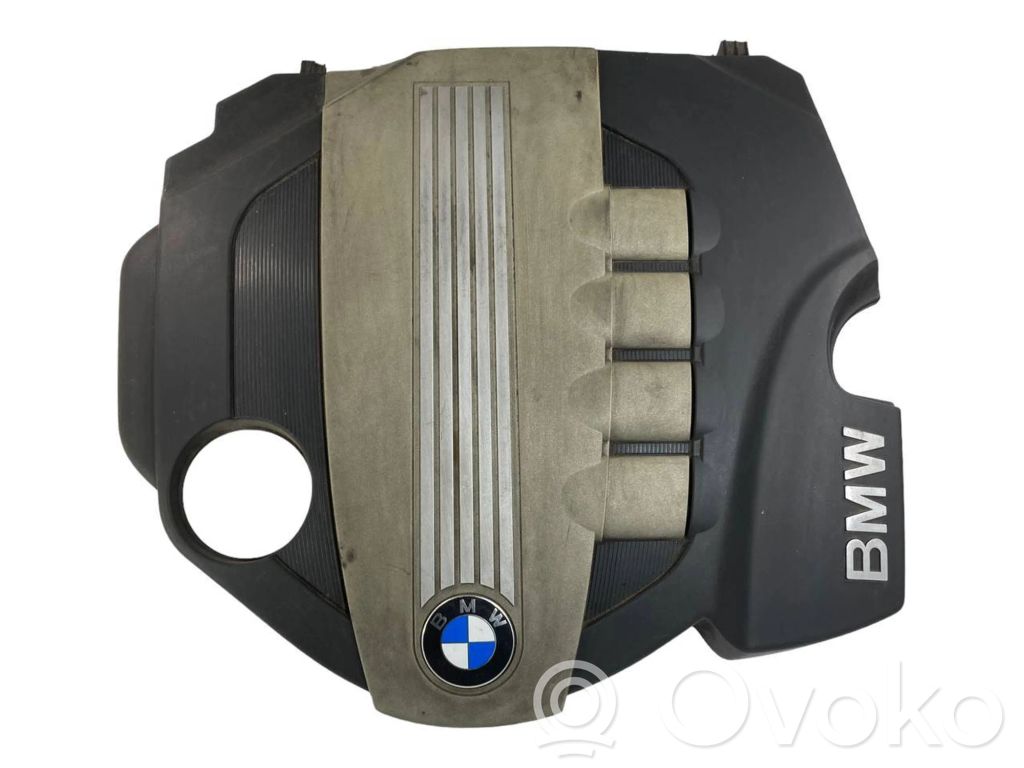 Крышка двигателя (декоративная отделка)