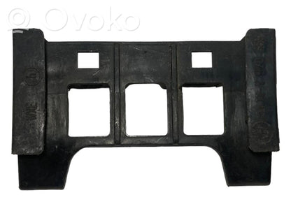 Aizmugurējā bufera montāžas kronšteins