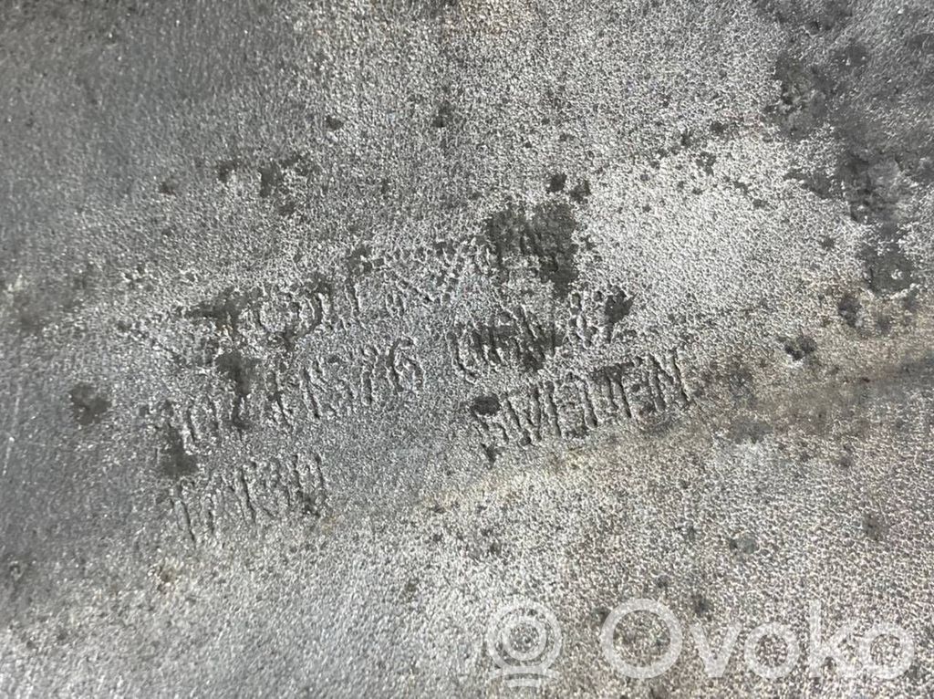 Dzinēja nostiprināšanas stiprinājums-kronšteins