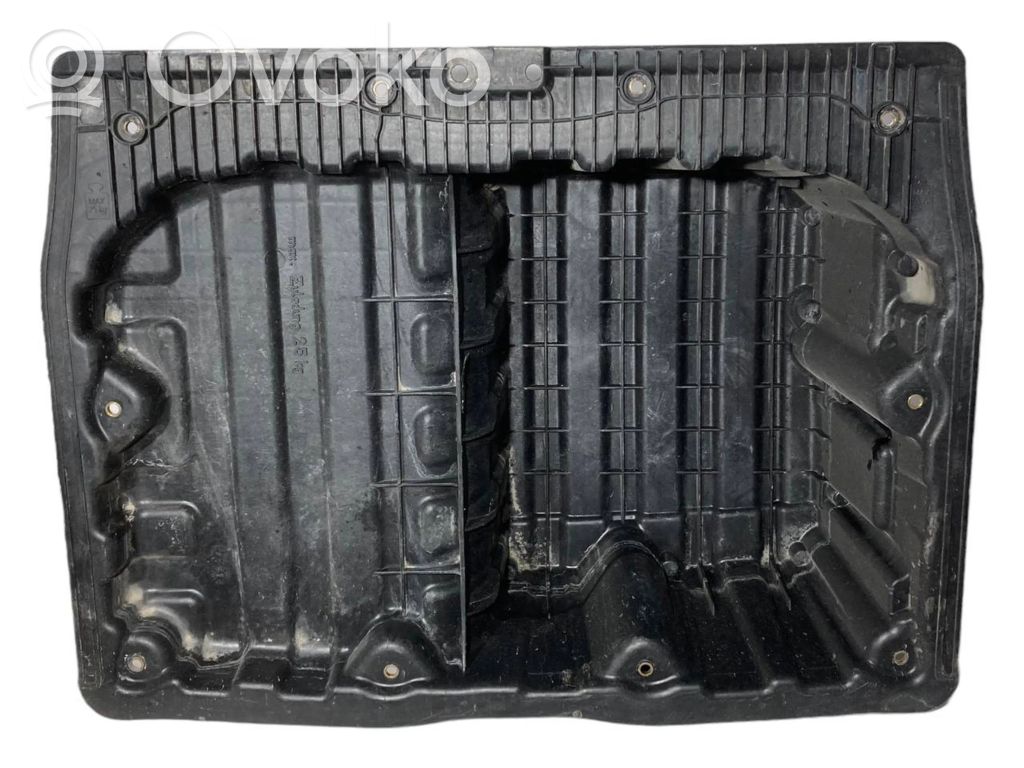 Trunk storage compartment