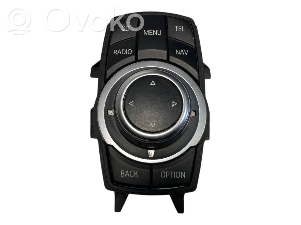 Multimediju kontrolieris