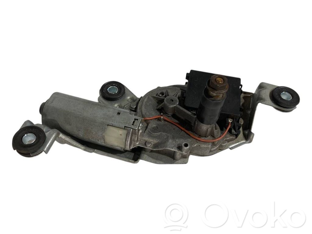 Aizmugurējā loga tīrītāja motoriņš