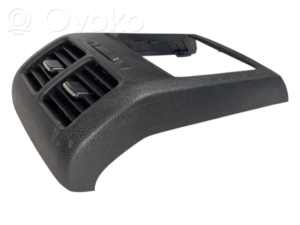 Aizmugurējā gaisa - ventilācijas reste