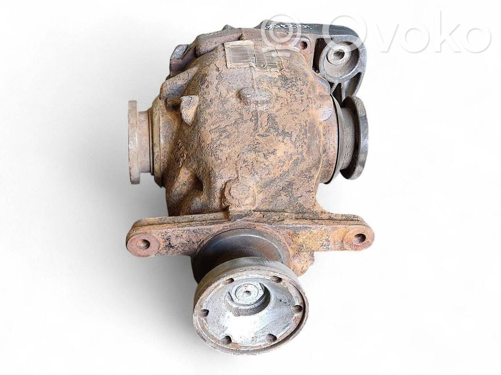 Aizmugurējais reduktors