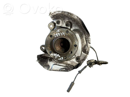 Priekšējā riteņa rumbas vārpstas šarnīrs (stupica, capfa)