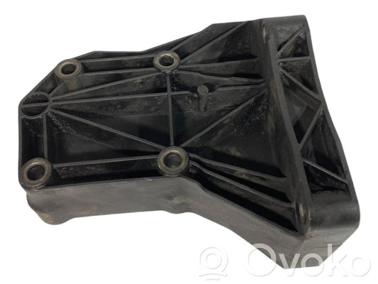 Gaisa kondicionēšanas kompresora stiprinājums