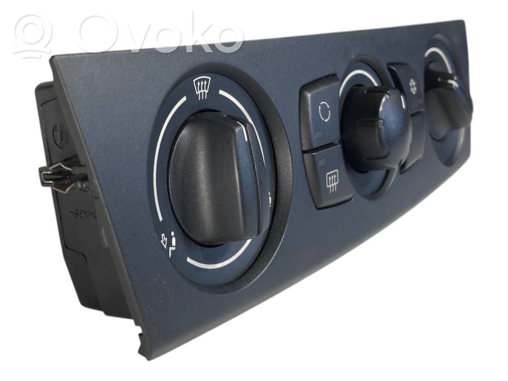 Gaisa kondicioniera / klimata kontroles / salona apsildes vadības bloks (salonā)