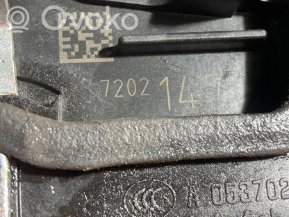 Aizmugurē slēdzene