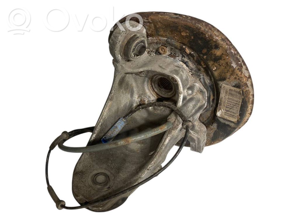 Aizmugurē riteņa rumbas vārpstas šarnīrs (stupica, capfa)