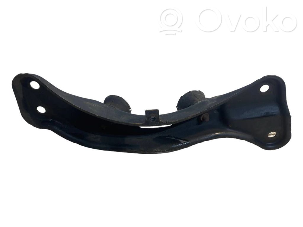 Кронштейн крепления трансмиссии