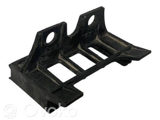 Aizmugurējā bufera montāžas kronšteins