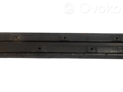 Side underbody protection