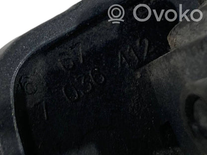 Priekšējā luktura dekoratīvā apdare