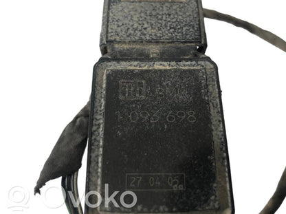 Augstuma sensors (priekšējo lukturu)