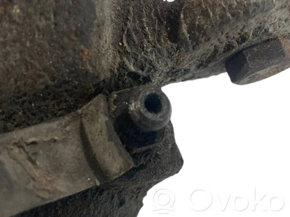 Задний суппорт