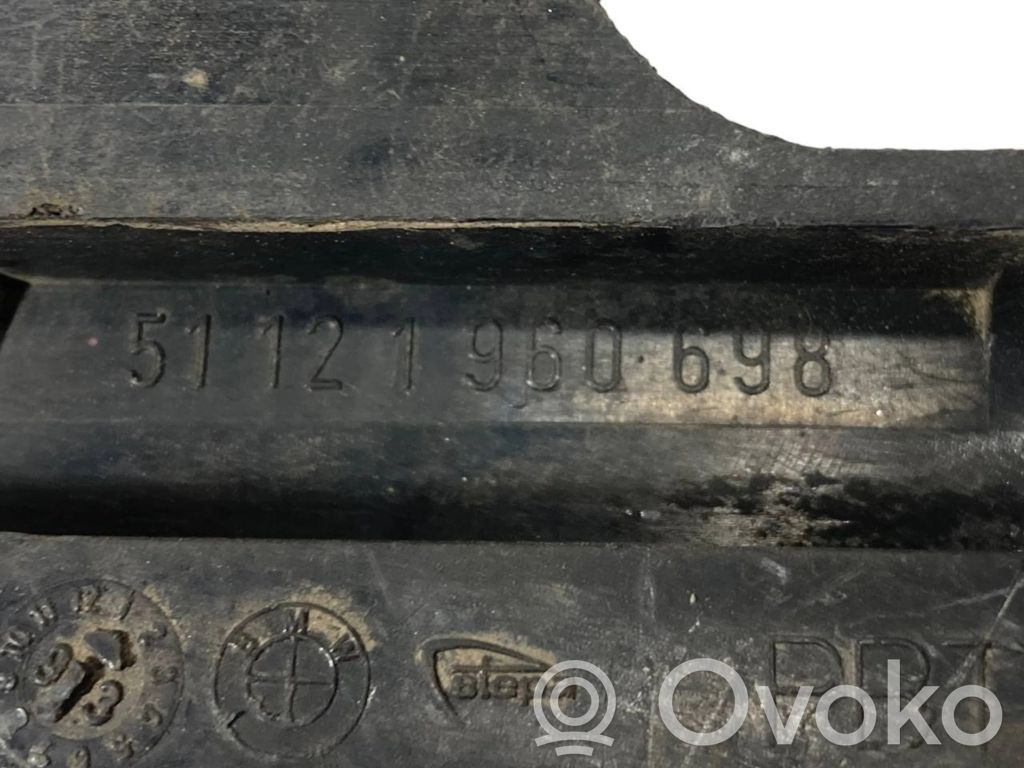 Aizmugurējā bufera montāžas kronšteins