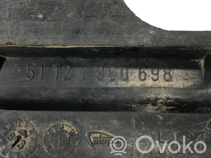 Aizmugurējā bufera montāžas kronšteins