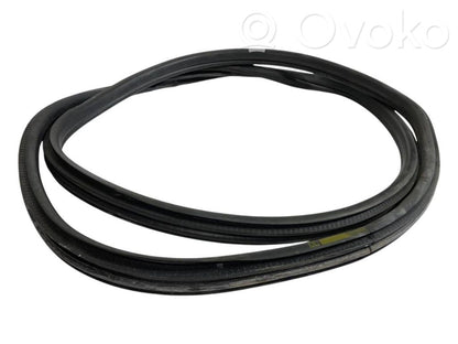 Trim rubber (on the rear door)