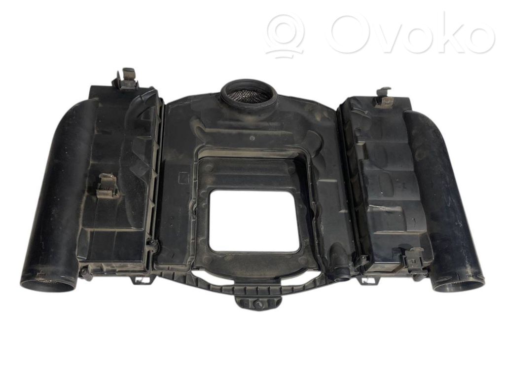 Engine cover (decorative trim)