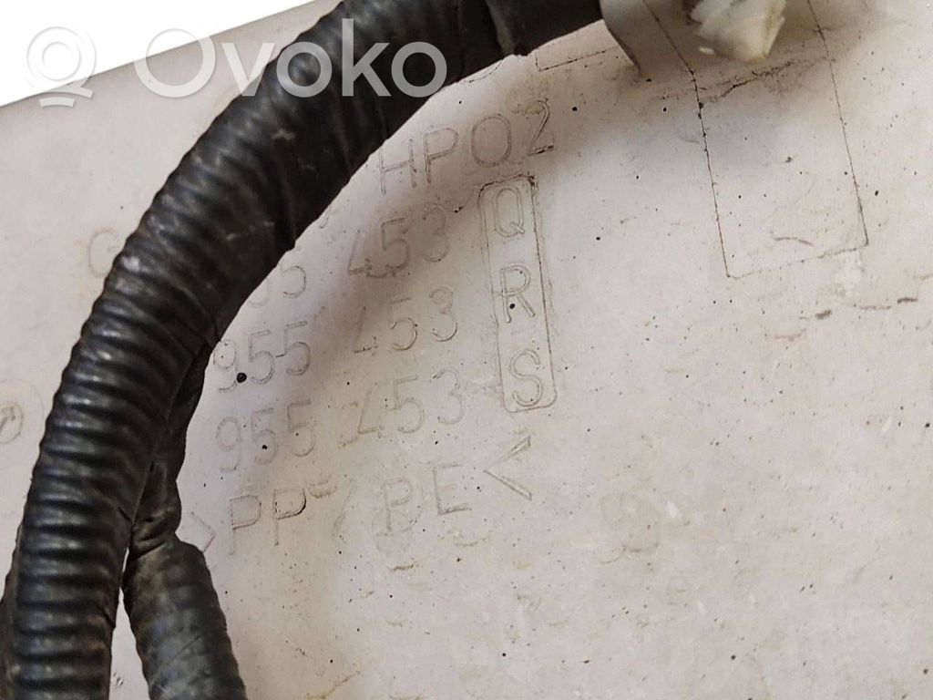 Logu šķidruma tvertne