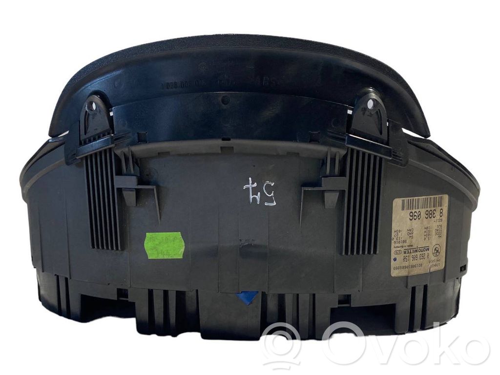 Spidometrs (instrumentu panelī)