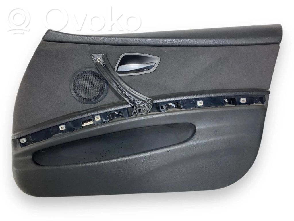 Priekšējo durvju apdare