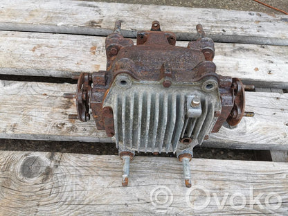 Aizmugurējais reduktors