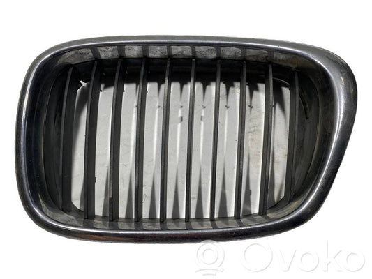 Top grille