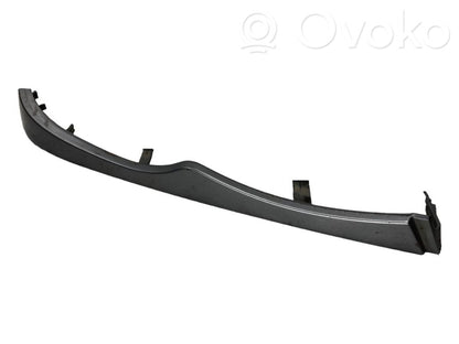 Priekšējā luktura dekoratīvā apdare