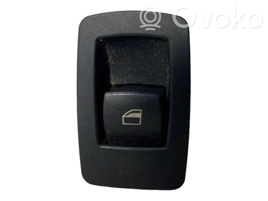 Power window switch