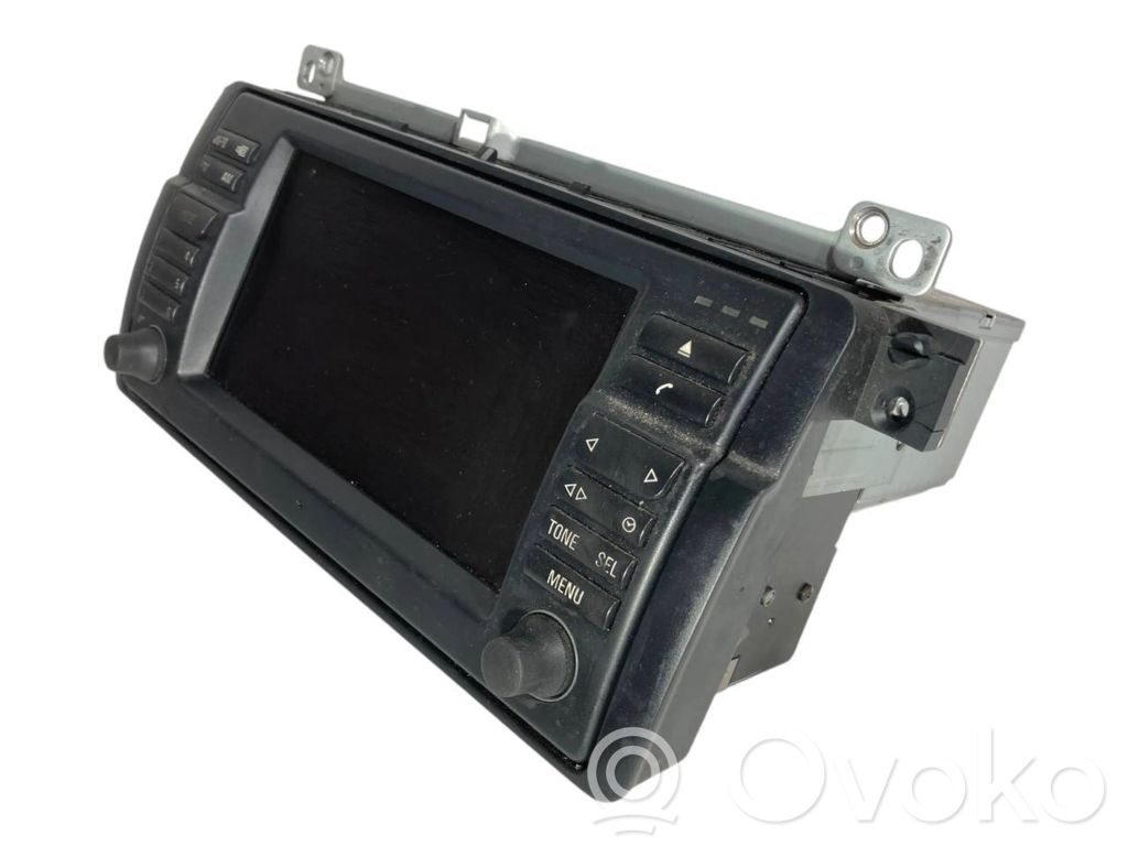 Radio / CD/DVD atskaņotājs / navigācija