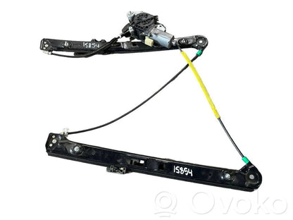 Priekšpusē elektriskā loga pacelšanas mehānisma komplekts