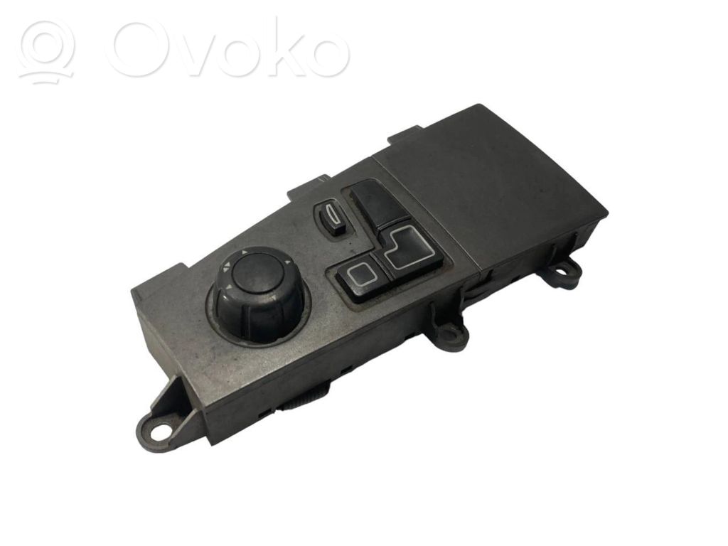 Sēdekļu regulēšanas slēdzis (-i)