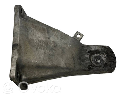 Dzinēja nostiprināšanas stiprinājums-kronšteins