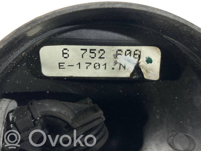 Priekšpusē piekares augstuma sensors
