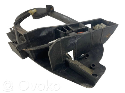 Aizmugurē turētājs / kronšteins ārējam atvēršanas rokturim