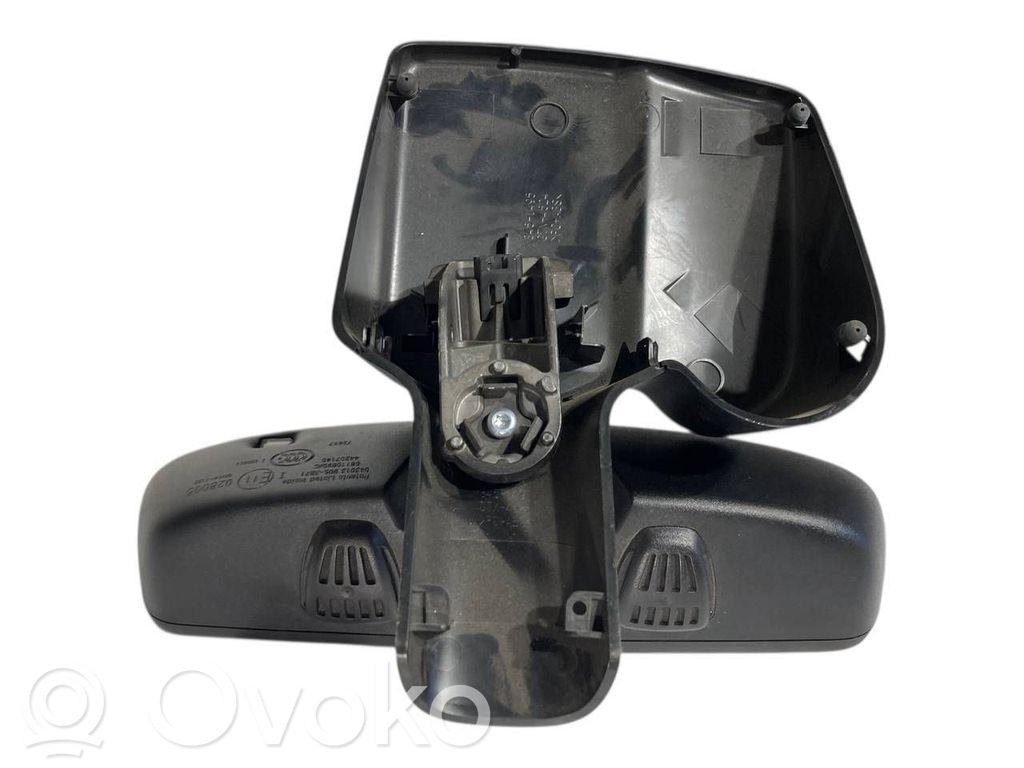 Atpakaļskata spogulis (salonā)