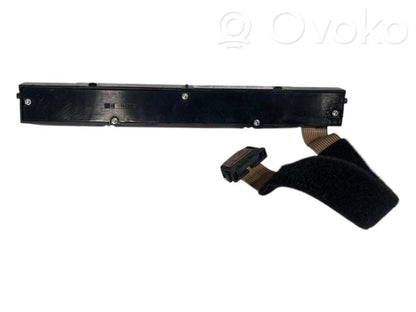 Pretslīdes (ASR) slēdzis