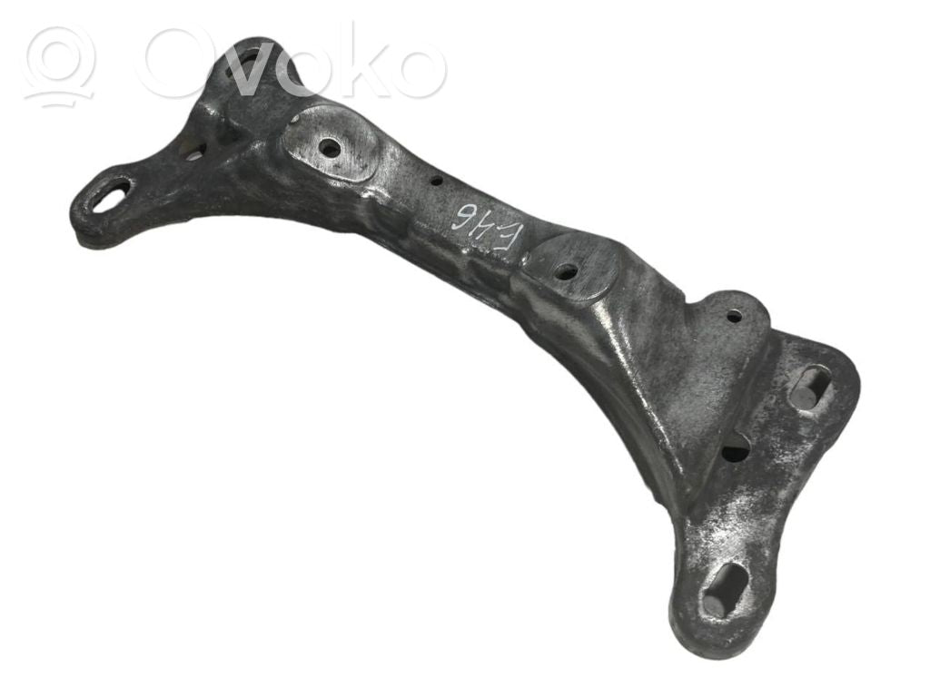 Кронштейн крепления трансмиссии