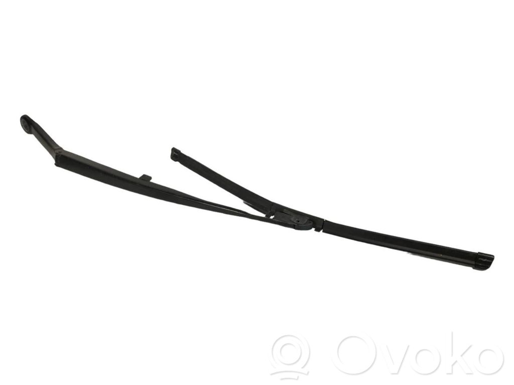 Priekšējā loga tīrītāja kājiņa