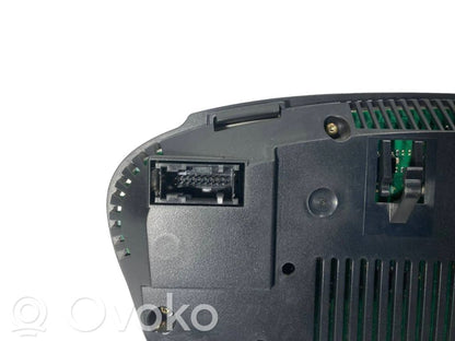 Speedometer (in the instrument panel)