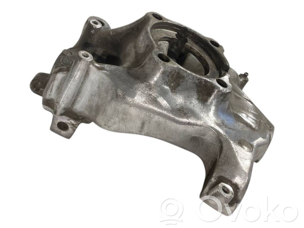 Priekšējā riteņa rumbas vārpstas šarnīrs (stupica, capfa)