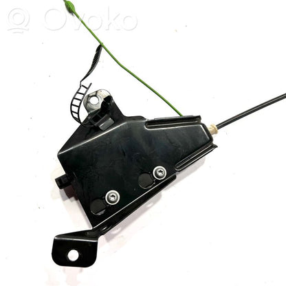 Degvielas tvertnes vāciņa bloķēšanas motorīts