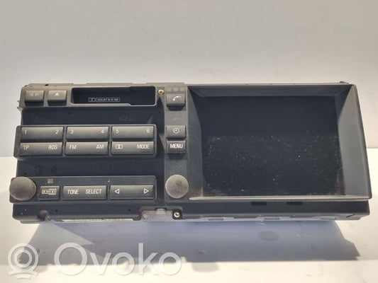 Radio / CD/DVD atskaņotājs / navigācija