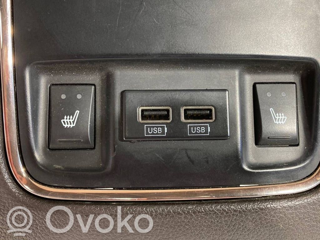 USB savienotājs
