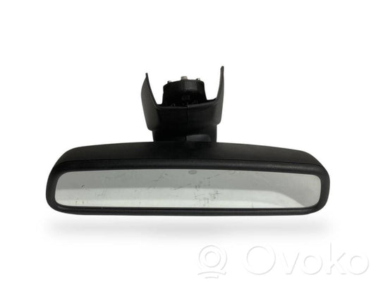 Atpakaļskata spogulis (salonā)