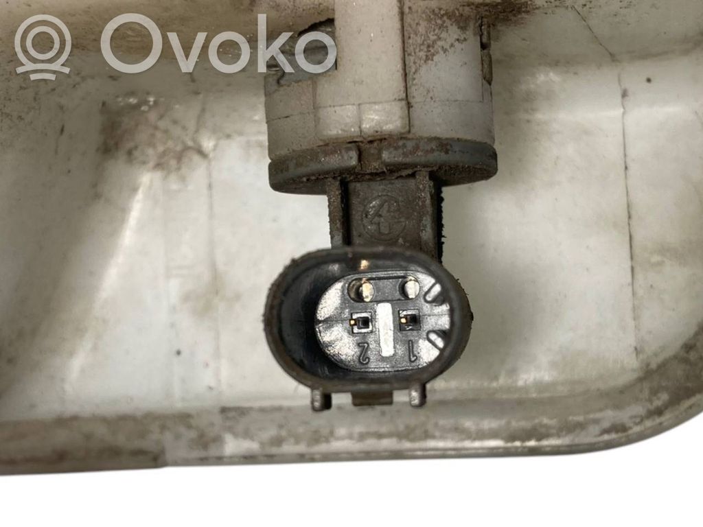 Window fluid tank