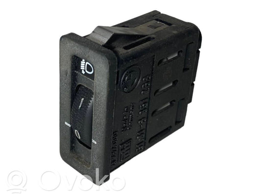 Lukturu augstuma regulēšanas slēdzis