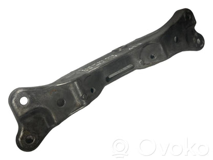 Transmission mounting bracket