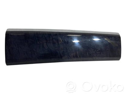 Salona dekoratīvās apdares komplekts